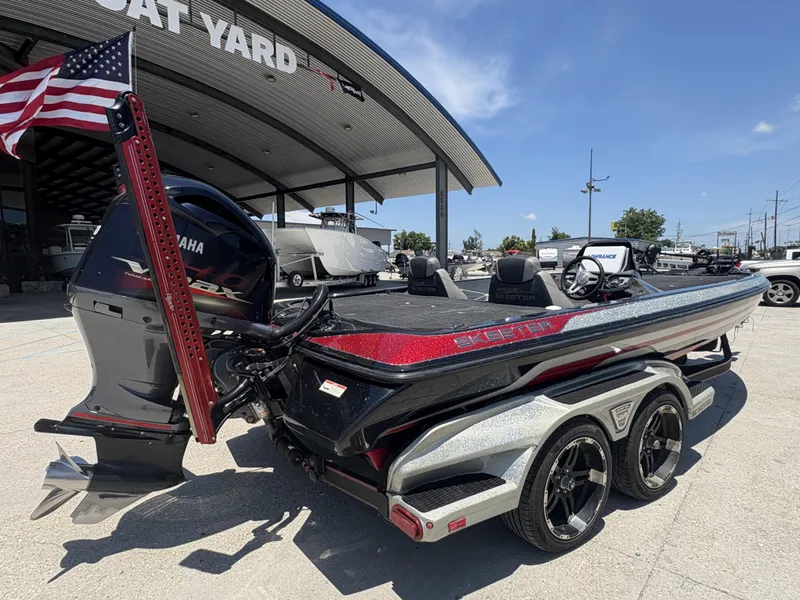 Slide: The Image of Skeeter FX21 Limited Edition 2018 - 7