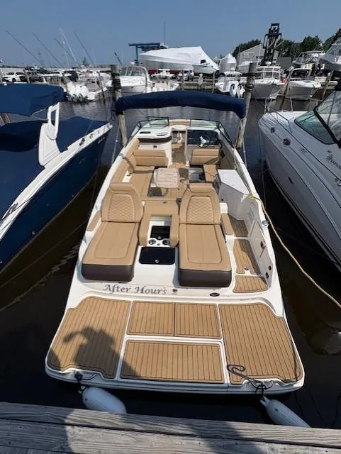 Slide: The Image of Sea Ray SDX 290 2022 - 17