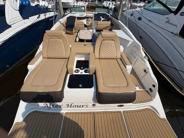 Slide: The Image of Sea Ray SDX 290 2022 - 3