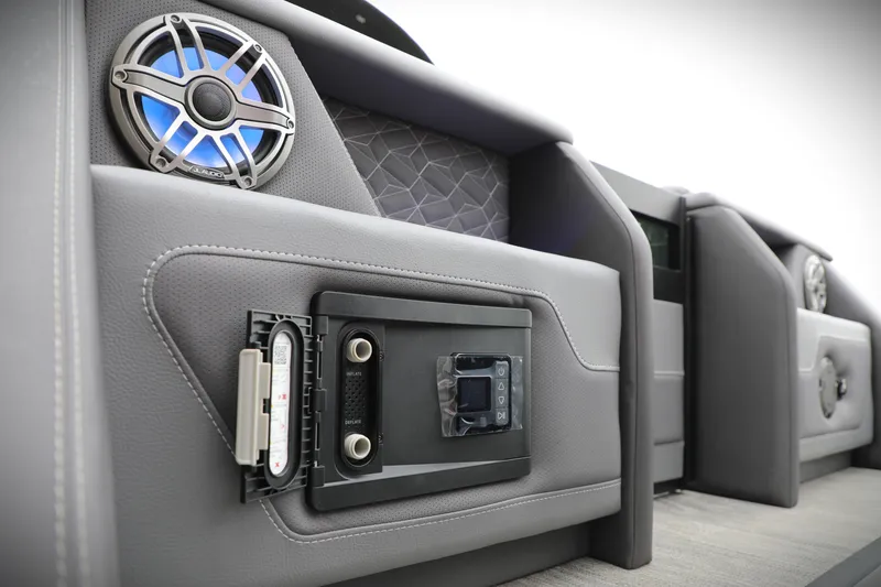 Slide: The Image of 2025 Viaggio Diamante UWA interior with modern speaker and control panel design. - 22