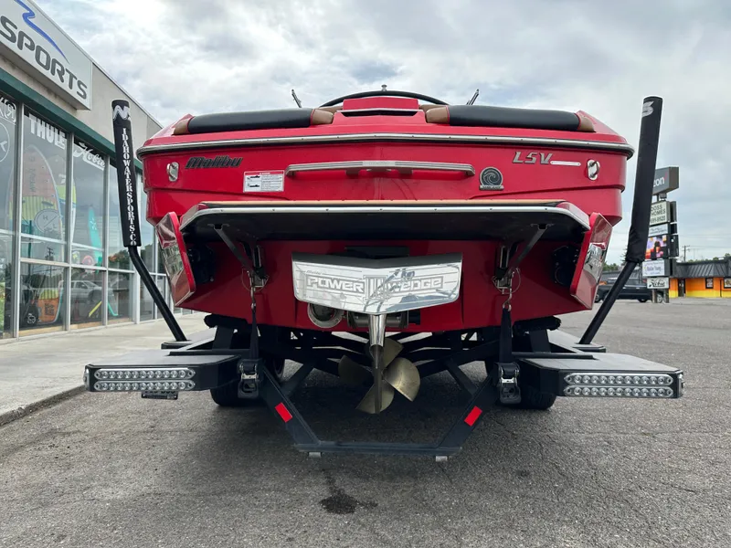 Slide: The Image of Malibu Wakesetter 25 LSV 2019 - 5