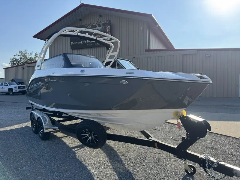 Slide: The Image of Yamaha 222SD 2025 - 1