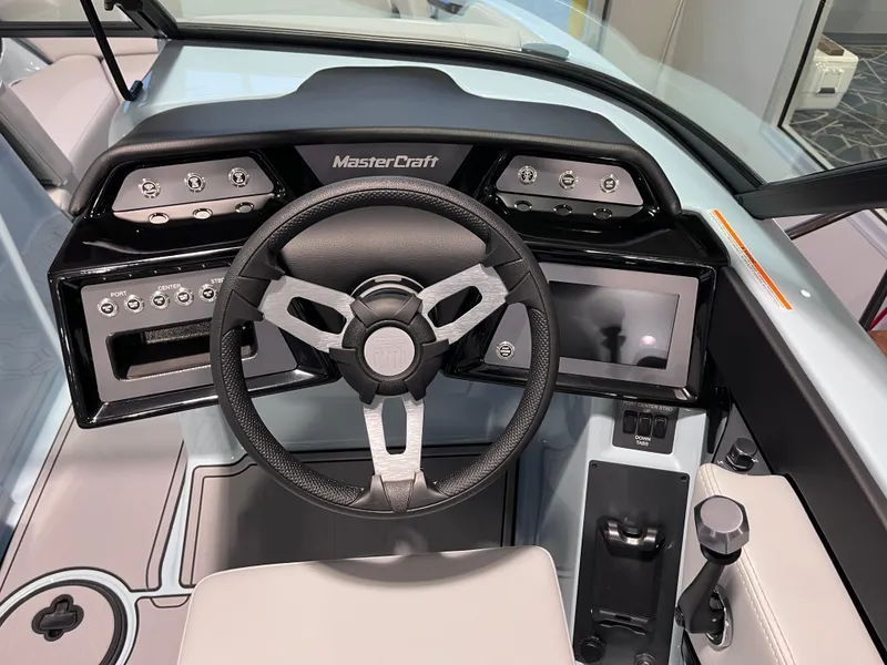 Slide: The Image of MasterCraft NXT20 2025 - 12