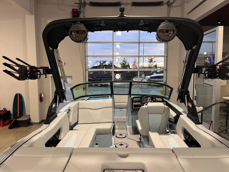 Slide: The Image of MasterCraft NXT20 2025 - 8