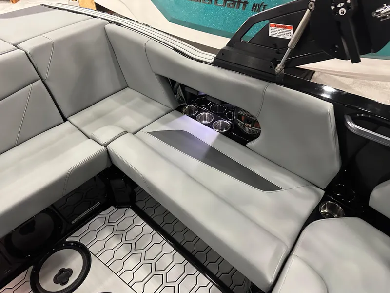 Slide: The Image of MasterCraft NXT20 2025 - 11