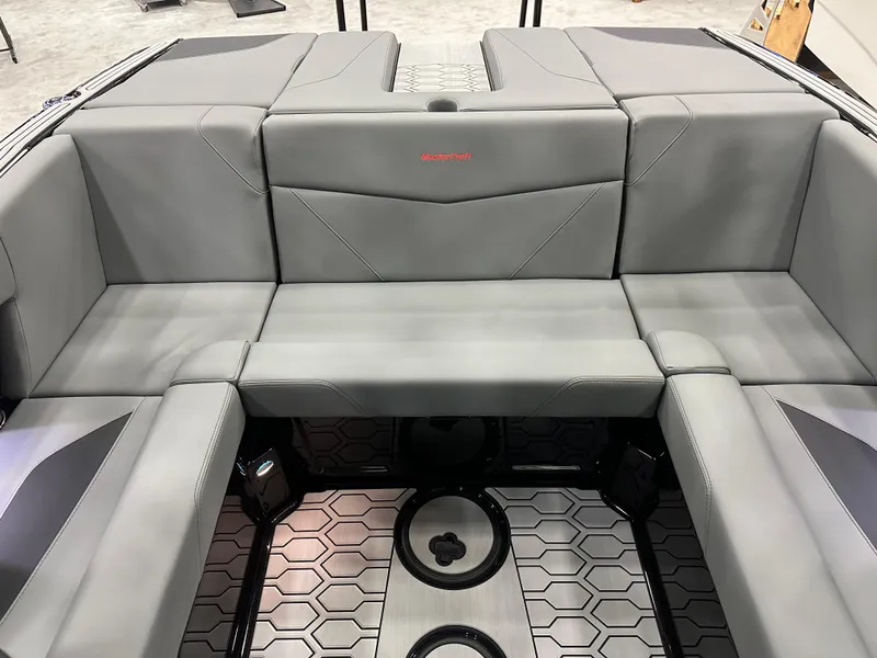 Slide: The Image of MasterCraft NXT20 2025 - 12