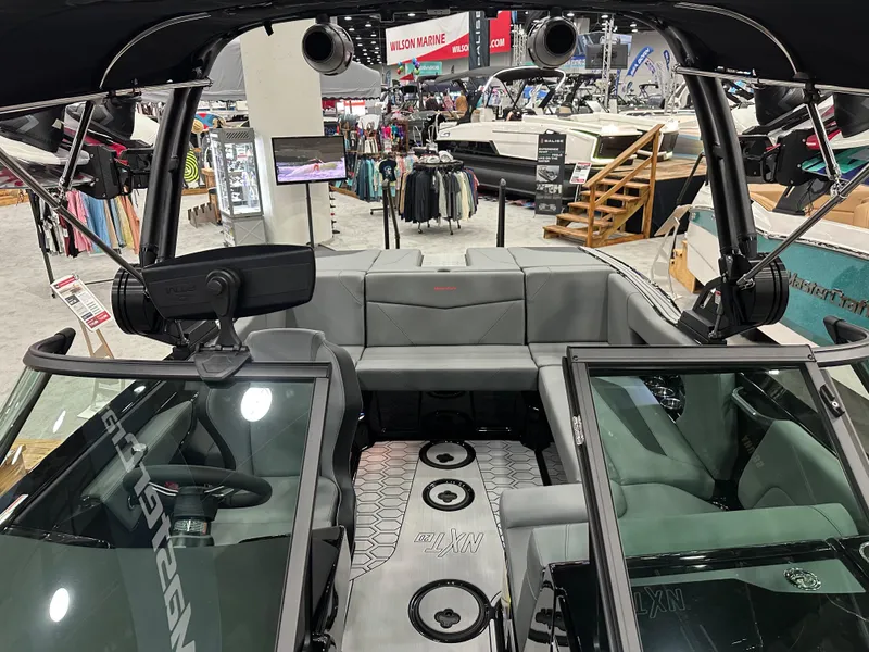 Slide: The Image of MasterCraft NXT20 2025 - 15