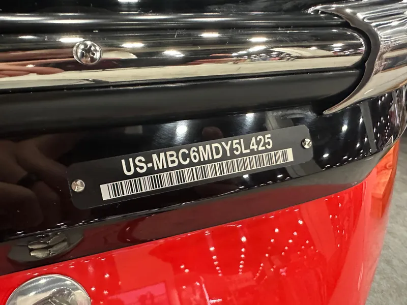 Slide: The Image of MasterCraft NXT20 2025 - 17