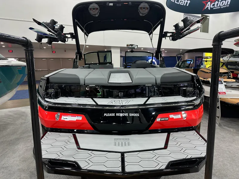 Slide: The Image of MasterCraft NXT20 2025 - 5