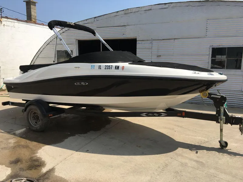 The Image of Sea Ray 185 Sport 2012 - 0