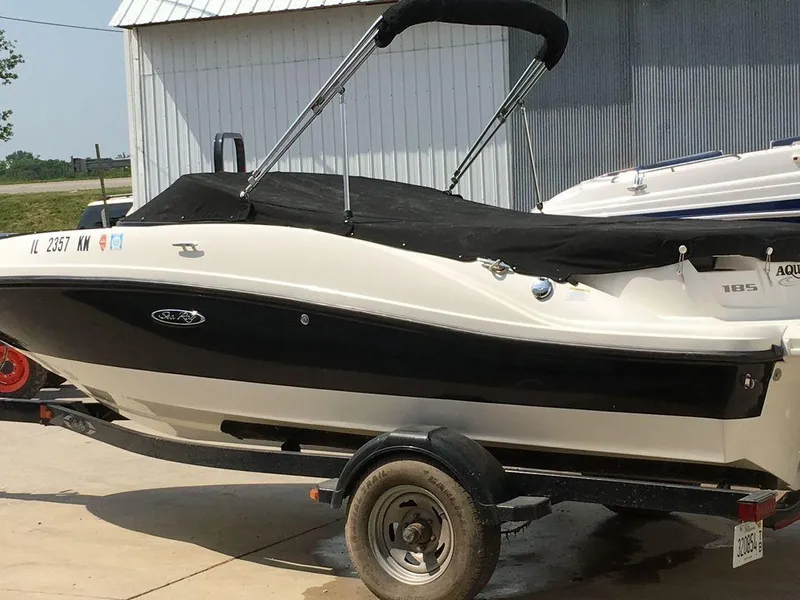 Slide: The Image of Sea Ray 185 Sport 2012 - 3