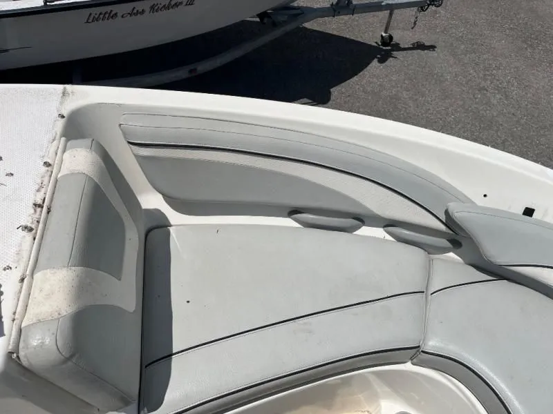 Slide: The Image of Bayliner 195BR 2011 - 5