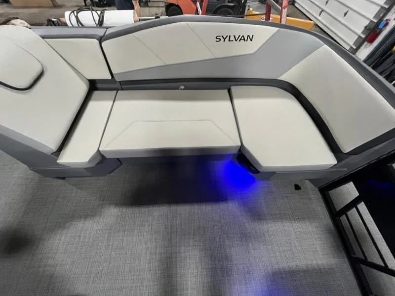 Slide: The Image of A-Series A-22 LZ DH Sport 2025 - 8