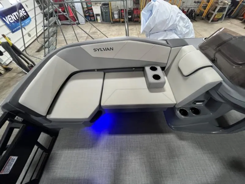 Slide: The Image of A-Series A-22 LZ DH Sport 2025 - 9