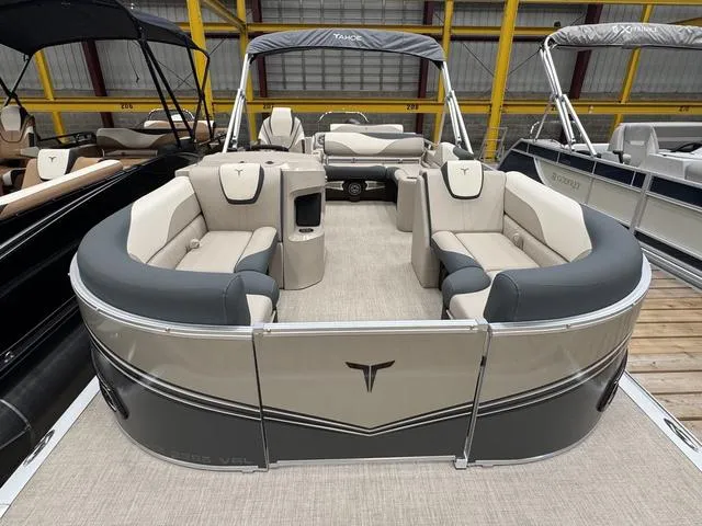 Slide: The Image of Tahoe LTZ 2385 VRL 2025 - 4