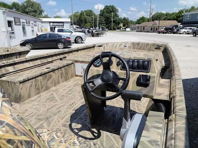 Slide: The Image of Lowe RX2070SC 2025 - 9