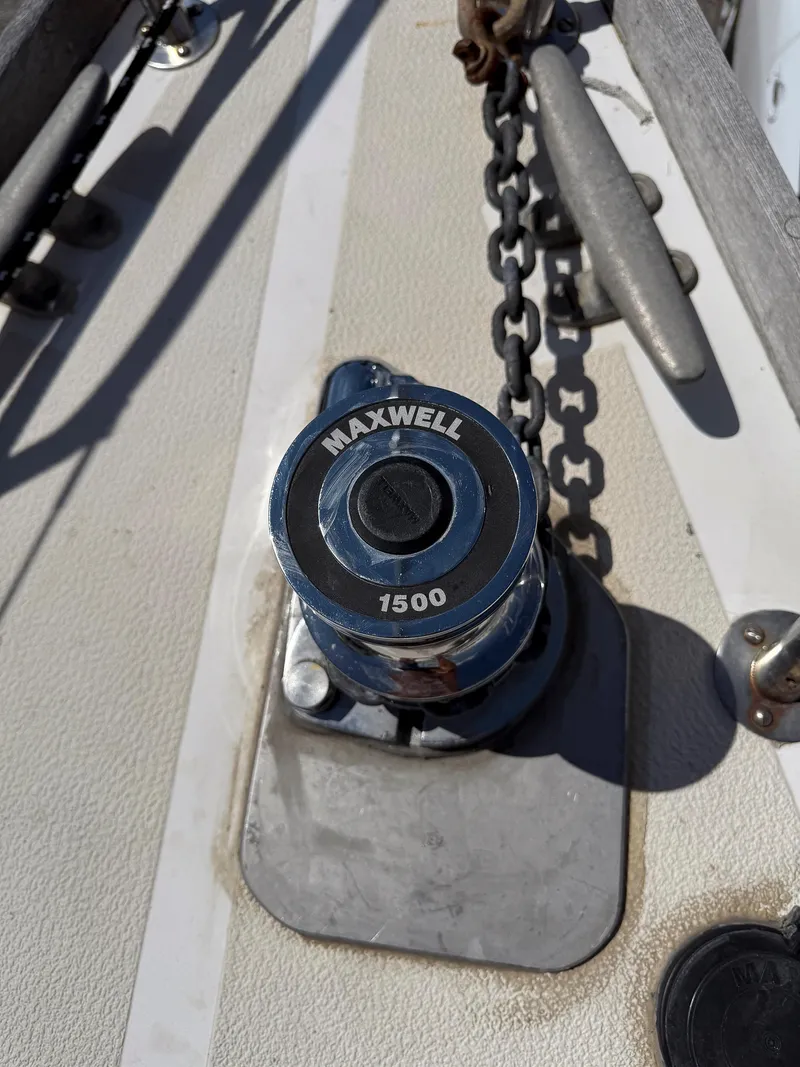 Slide: The Image of Maxwell 1500 windlass on 1982 Tartan 37 sailboat deck. - 16