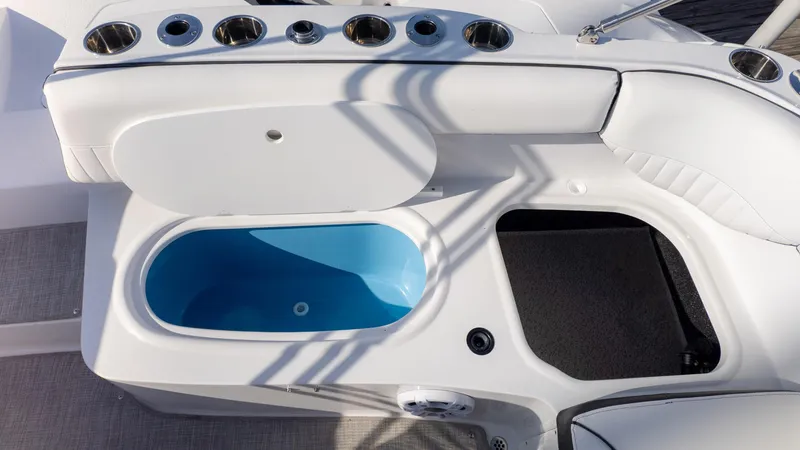 Slide: The Image of Stingray 192 SC 2025 - 9