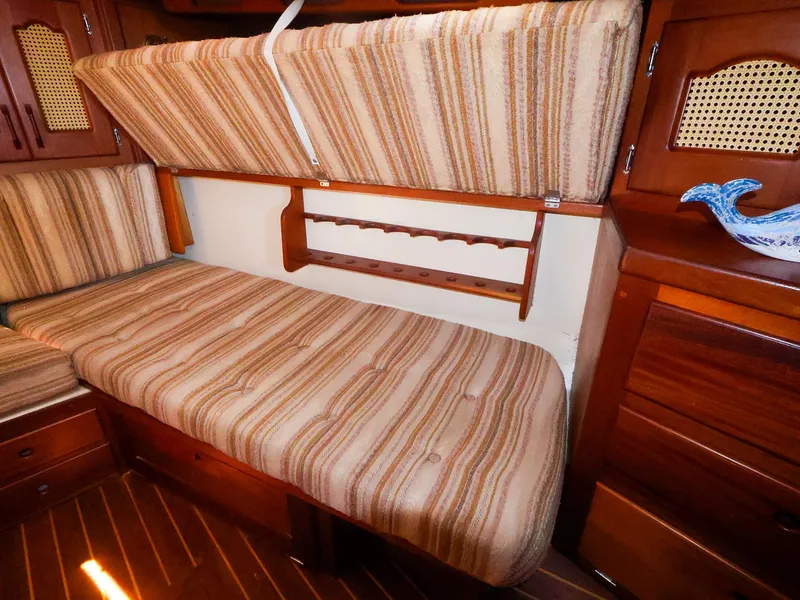 Slide: The Image of Gozzard 36 1987 - 60