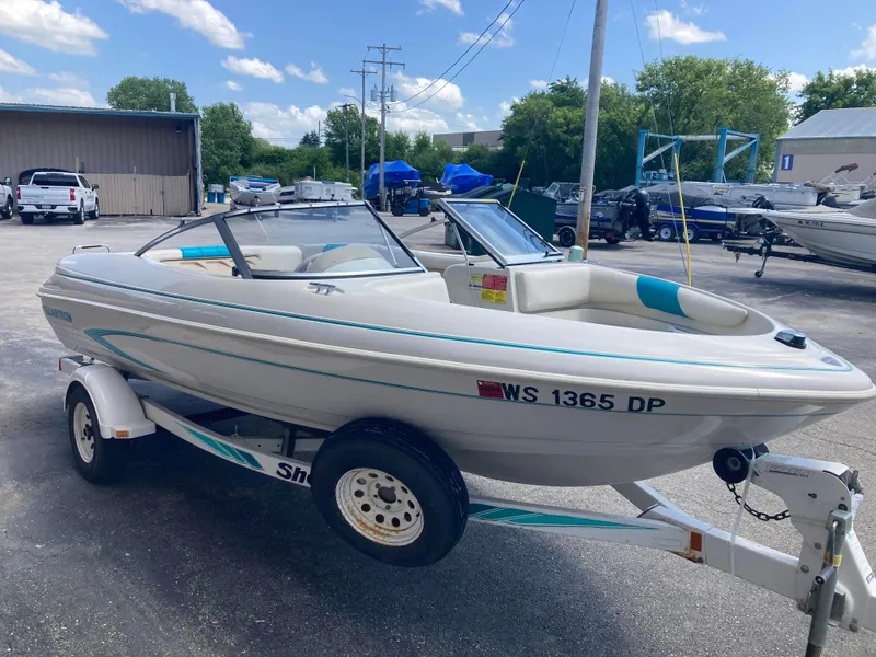 Slide: The Image of Glastron SSV195 BOWRIDER 1995 - 2