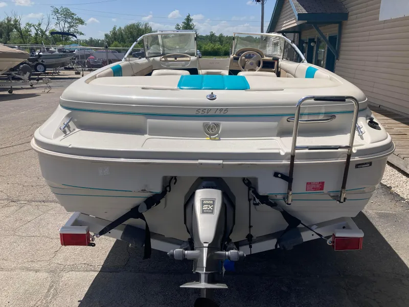 Slide: The Image of Glastron SSV195 BOWRIDER 1995 - 4