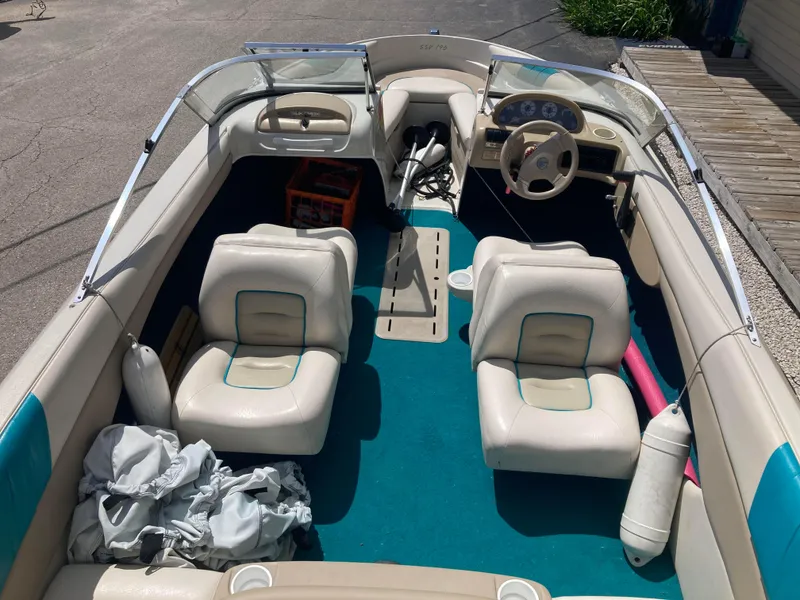 Slide: The Image of Glastron SSV195 BOWRIDER 1995 - 5