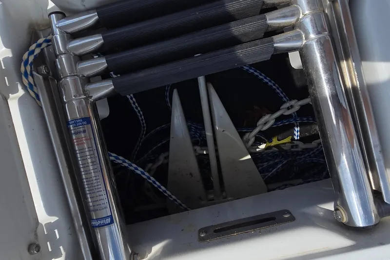 Slide: The Image of Crownline Boats 220 EX 2007 - 55