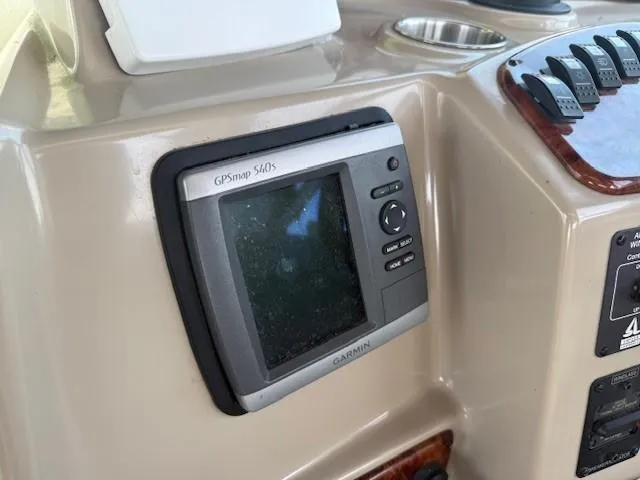 Slide: The Image of Garmin GPSmap 540S on 2003 Rinker Fiesta Vee 342 boat dashboard. - 9