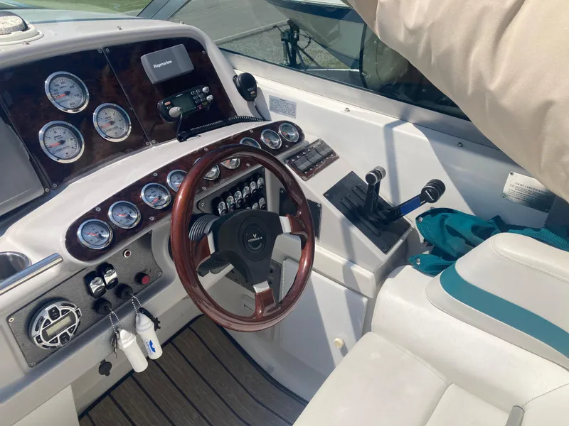 Slide: The Image of Owners mid cabin berth - 16