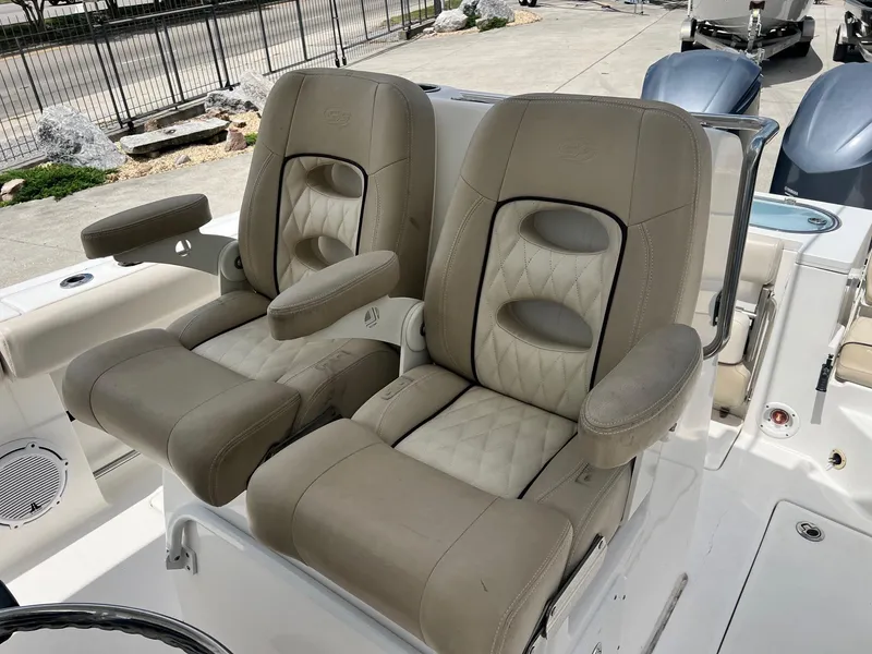 Slide: The Image of Sea Fox 288 Commander 2017 - 12