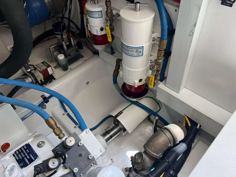 Slide: The Image of Henriques 42 Express Hardtop 2022 - 105