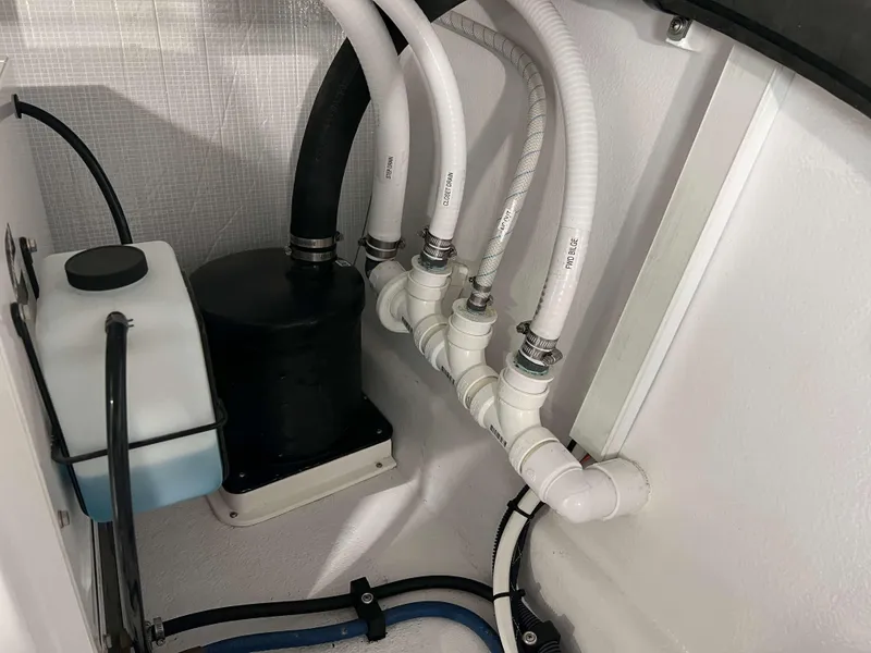 Slide: The Image of Henriques 42 Express Hardtop 2022 - 109