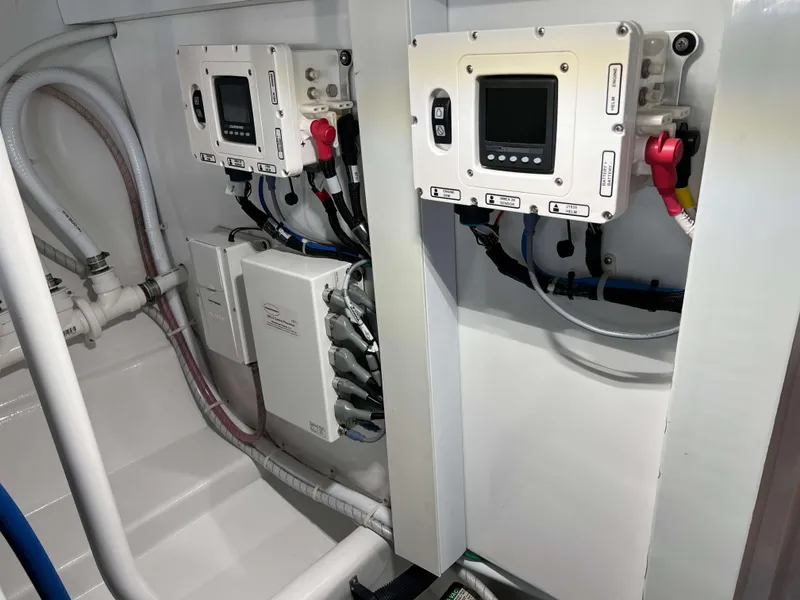 Slide: The Image of Henriques 42 Express Hardtop 2022 - 115