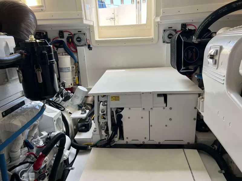 Slide: The Image of Henriques 42 Express Hardtop 2022 - 120