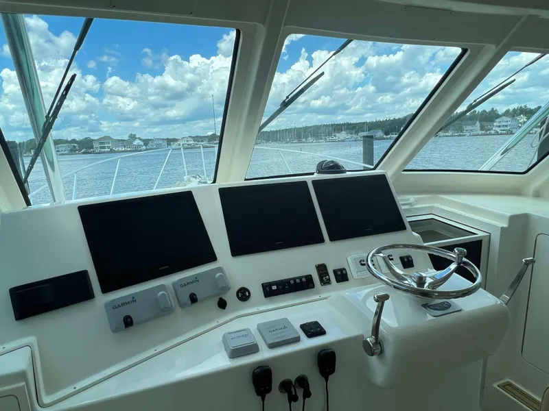 Slide: The Image of Henriques 42 Express Hardtop 2022 - 57