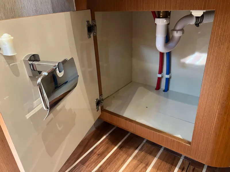 Slide: The Image of Henriques 42 Express Hardtop 2022 - 89