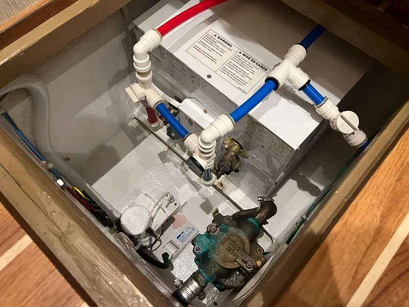 Slide: The Image of Henriques 42 Express Hardtop 2022 - 91