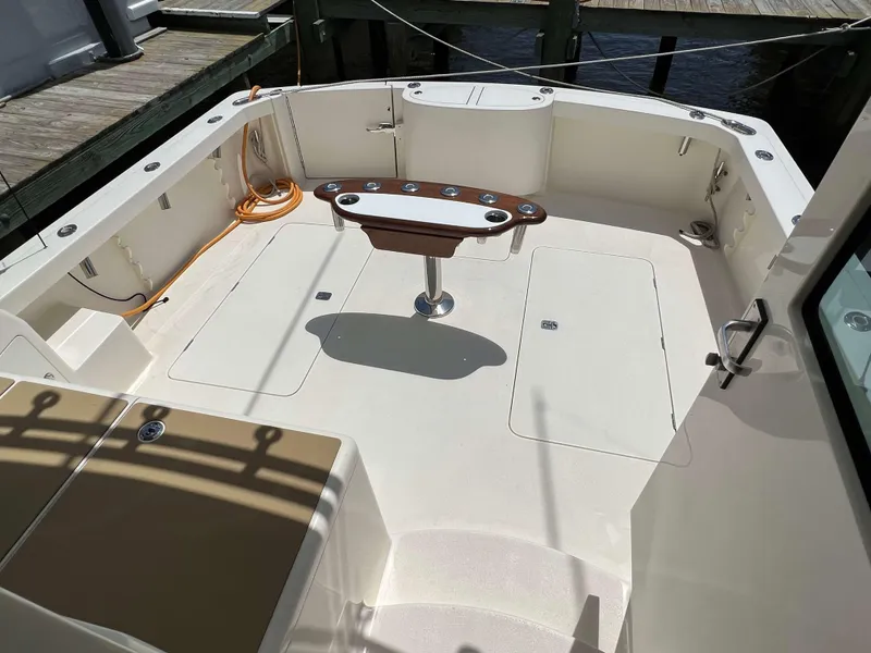 Slide: The Image of Henriques 42 Express Hardtop 2022 - 98