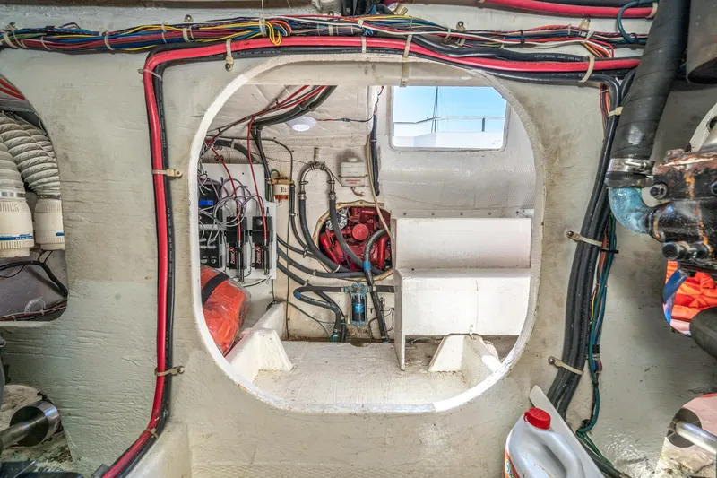 Slide: The Image of Bayliner 4388 Motoryacht 1992 - 55