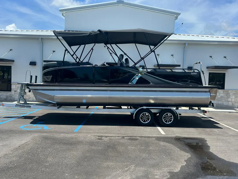 The Image of Tahoe LTZ VRB 23T DX 2025 - 1