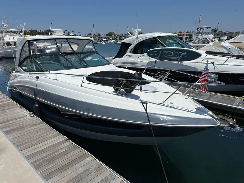 Slide: The Image of Cruisers 350 Express 2017 - 2