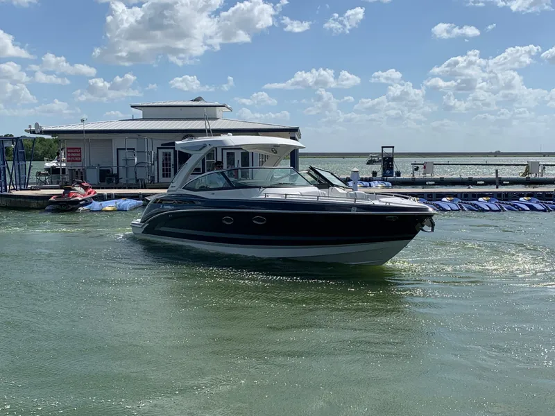 Slide: The Image of Formula 330 Crossover Bowrider 2020 - 57