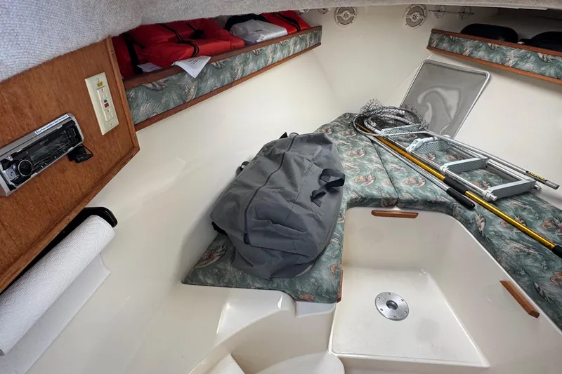 Slide: The Image of Carolina Classic 25, Carolina Classic 28, Carolina Classic, Albamarle, Parker, Jupiter, Contender, Express Fisherman, Express Boat - 15