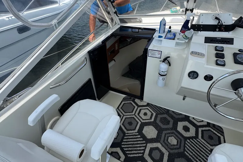 Slide: The Image of Carolina Classic 25, Carolina Classic 28, Carolina Classic, Albamarle, Parker, Jupiter, Contender, Express Fisherman, Express Boat - 16