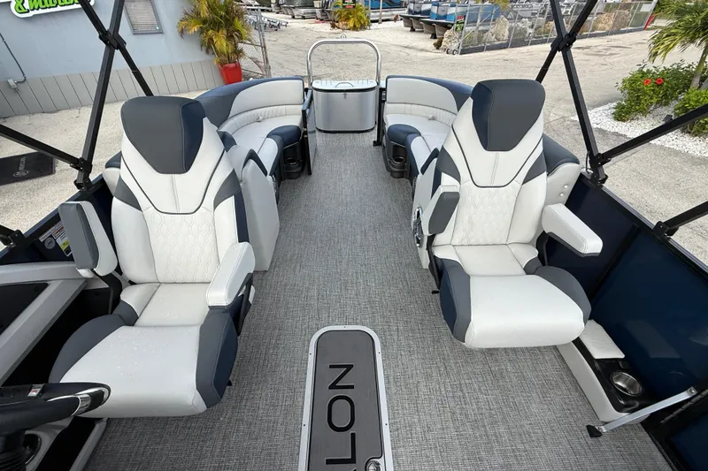 Slide: The Image of 2025 Avalon LSZ Quad Lounger interior with luxurious seating and modern design. - 43