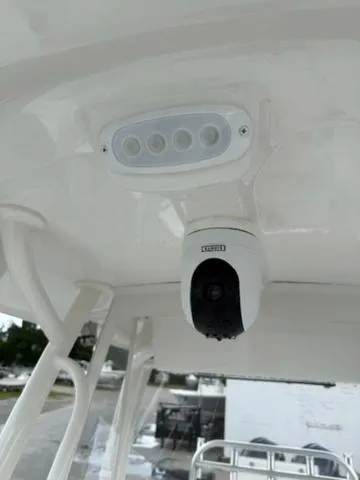 Slide: The Image of Parker Marine 2801 Center Console 2024 - 17