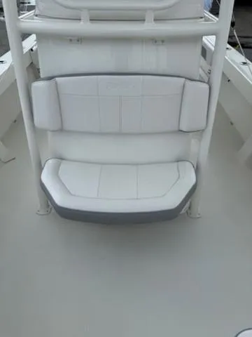 Slide: The Image of Parker Marine 2801 Center Console 2024 - 19