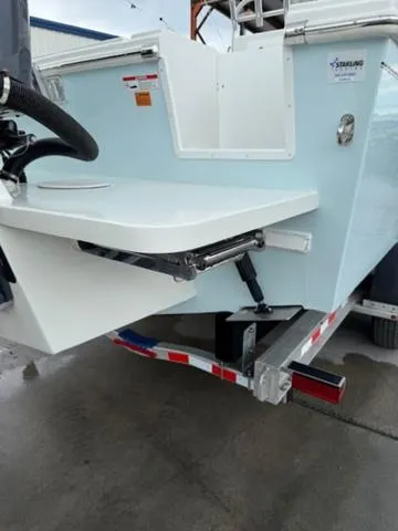 Slide: The Image of Parker Marine 2801 Center Console 2024 - 4