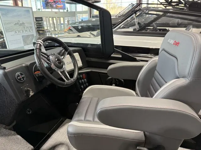 Slide: The Image of Alumacraft Competitor 195X Sport 2025 - 15