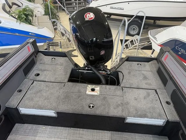 Slide: The Image of Alumacraft Trophy 185X Sport 2025 - 5